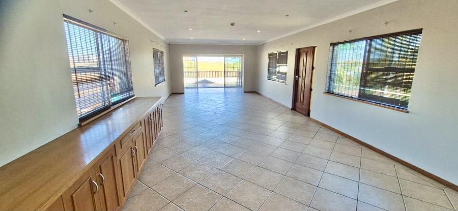 4 Bedroom Property for Sale in Cotswold Eastern Cape